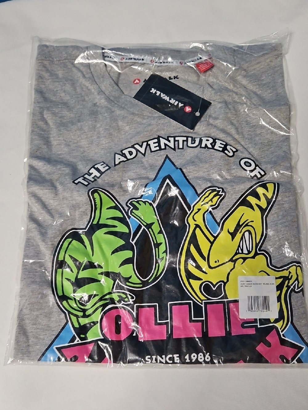Airwalk Mens' Gray 'Ollie' Graphic Tee - Gray with Neon Print